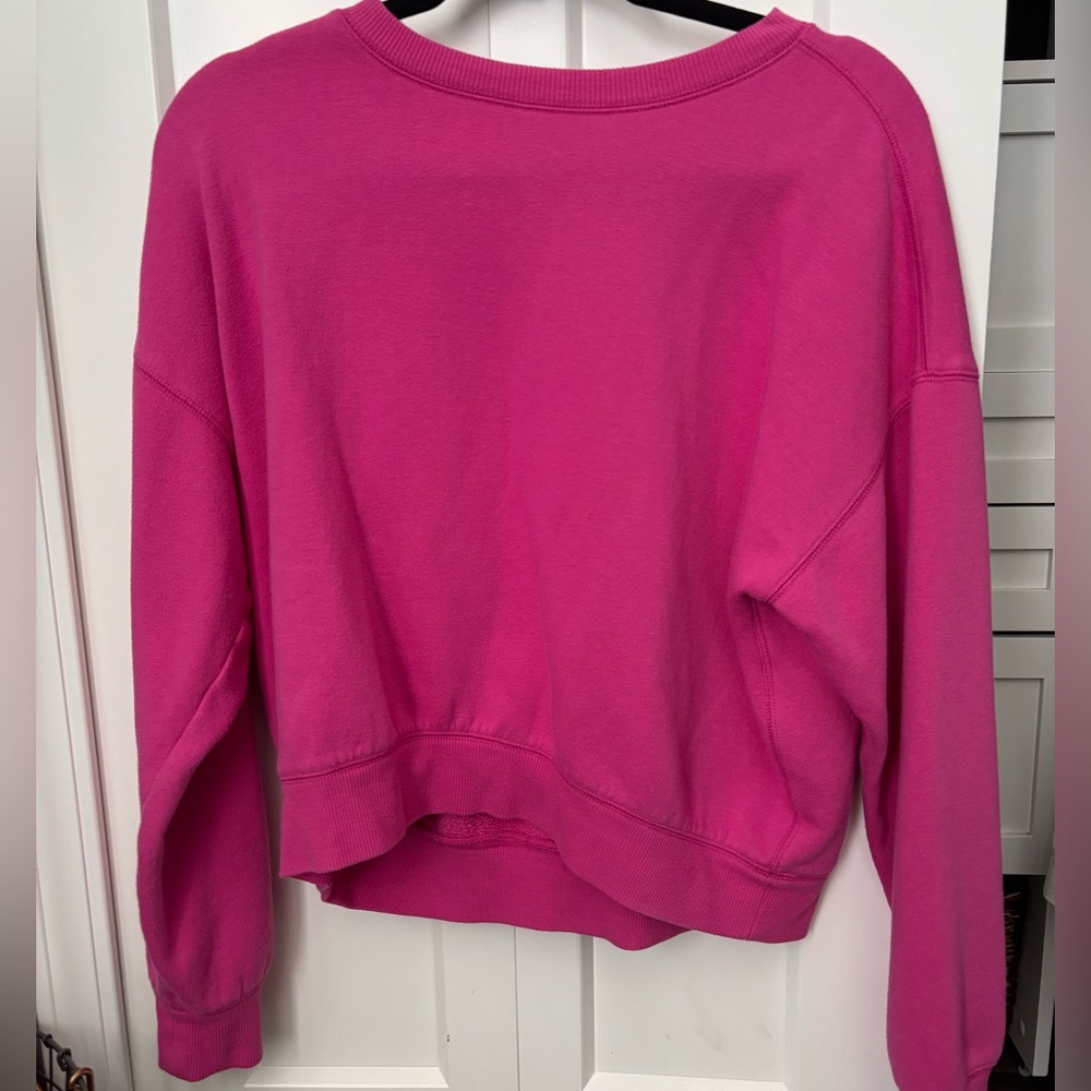 Vibrant Pink Crewneck, size M
